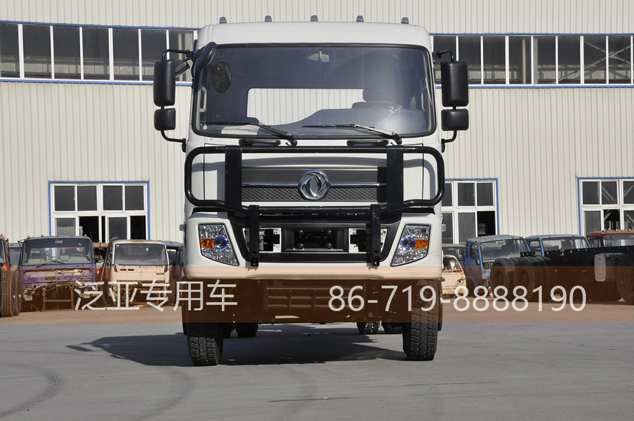 四驱越野车底盘,四驱越野底盘图片,四驱越野卡车,四驱天锦底盘,东风天锦底盘,4*4卡车底盘,天锦驾驶室底盘,出口天锦,四驱底盘改装,天锦底盘报价