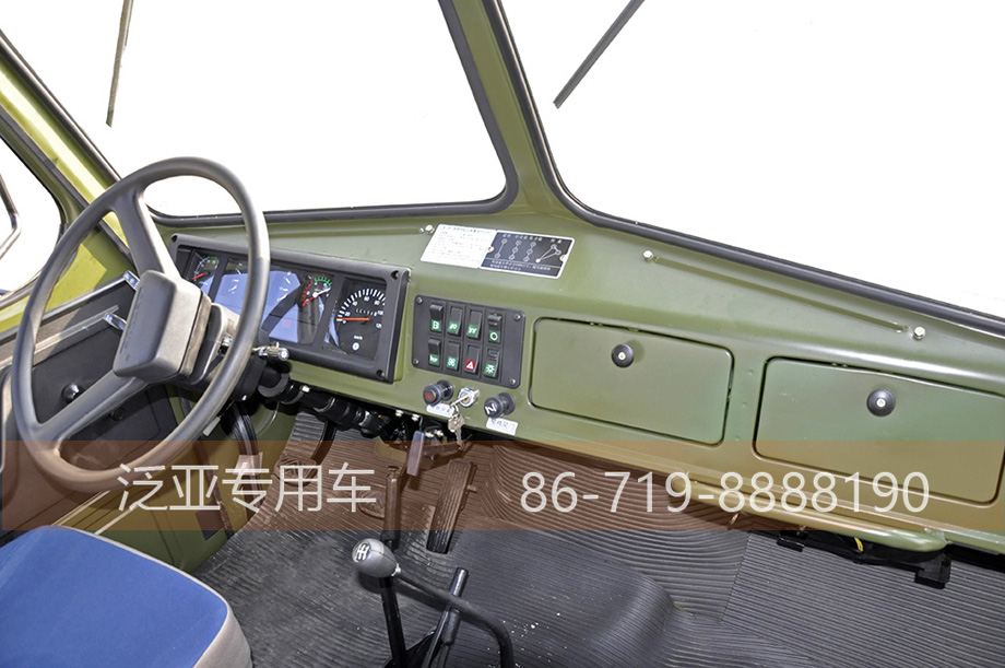 东风经典军车,东风EQ,EQ2082,六驱长头军车,东风140,东风25Y,六驱底盘改装,建设第二汽车厂,炊事车,十堰汽车改装,中国车辆发展,EQ240