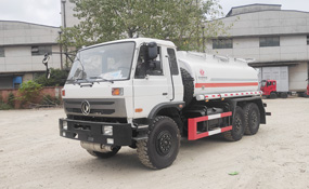 六驱EQ2102加运油车 东风145油车改装 6*6加油车销售出口