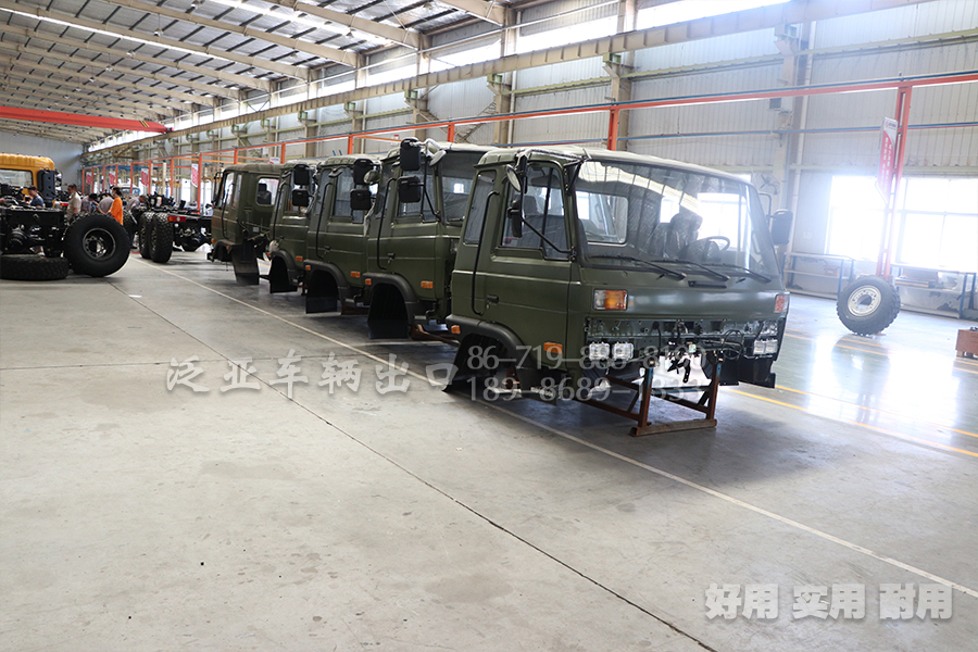 东风四驱六驱,东风越野卡车零部件,东风发动机,东风卡车车厢,东风变速箱,越野卡车大灯,东风EQ240,东风EQ245,东风EQ246运兵车,EQ2070运兵车,EQ2100,EQ2102,153驾驶室
