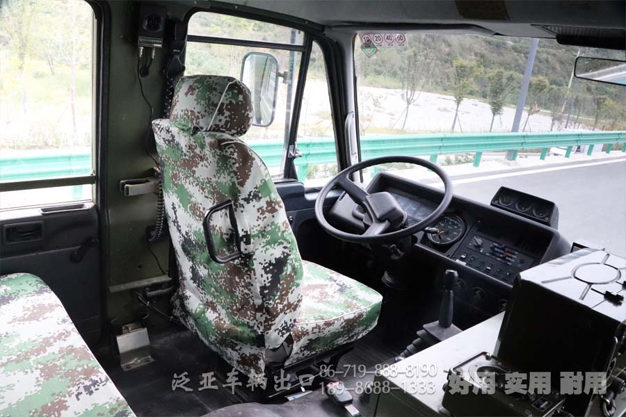 东风六驱越野卡车， 后援保障车，维修保障车，EQ2102,六驱越野车，东风六驱