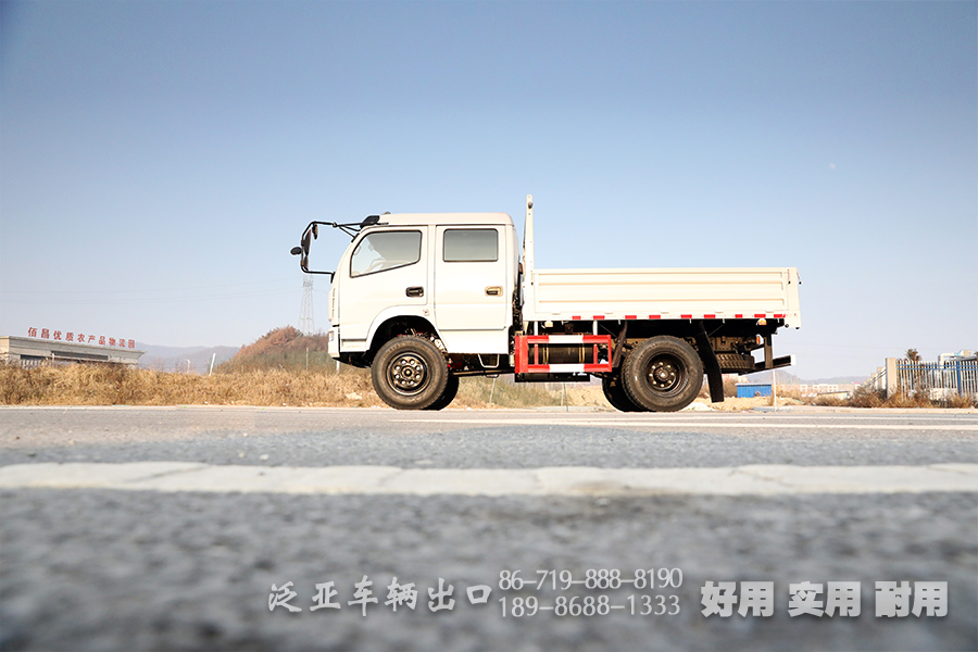 右舵卡车,双排卡车,出口专用车定制,4*4右驾货车,越野卡车,全驱车出口