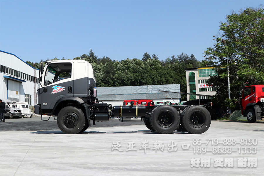 湖北越野专用车官网,湖北越野专用车有限公司官网,越野卡车定制,东风四驱六驱,东风军车改装,越野运兵车,森林消防车,四驱六驱越野车底盘,越野客车,越野卡车,专用车改装,工厂直销专用车、轻型越野卡车底盘、六驱卡车