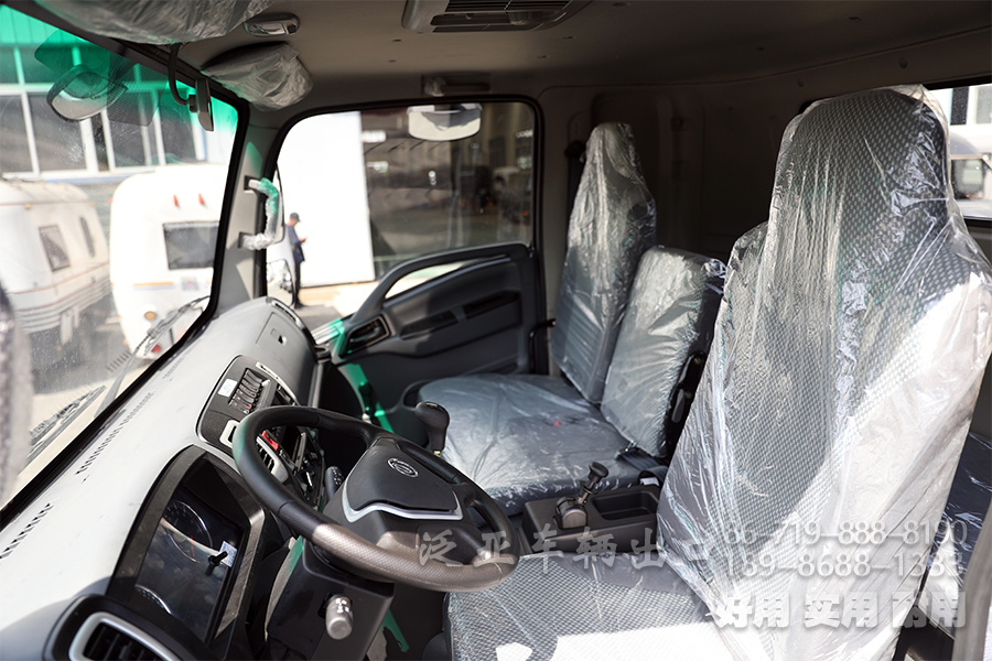 湖北越野专用车官网,湖北越野专用车有限公司官网,越野卡车定制,东风四驱六驱,东风军车改装,越野运兵车,森林消防车,四驱六驱越野车底盘,越野客车,越野卡车,专用车改装,工厂直销专用车、轻型越野卡车底盘、六驱卡车