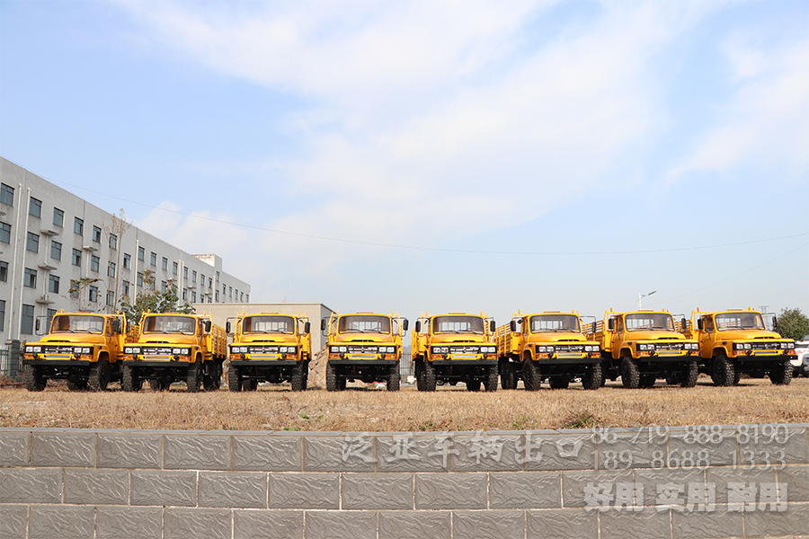 东风EQ2082、越野车、东风EQ240、湖北越野专用车官网,湖北越野专用车有限公司官网,越野卡车定制,东风四驱六驱,东风军车改装,越野运兵车,森林消防车,四驱六驱越野车底盘,越野客车,越野卡车,专用车改装,工厂直销专用车、轻型越野卡车底盘、六驱卡车