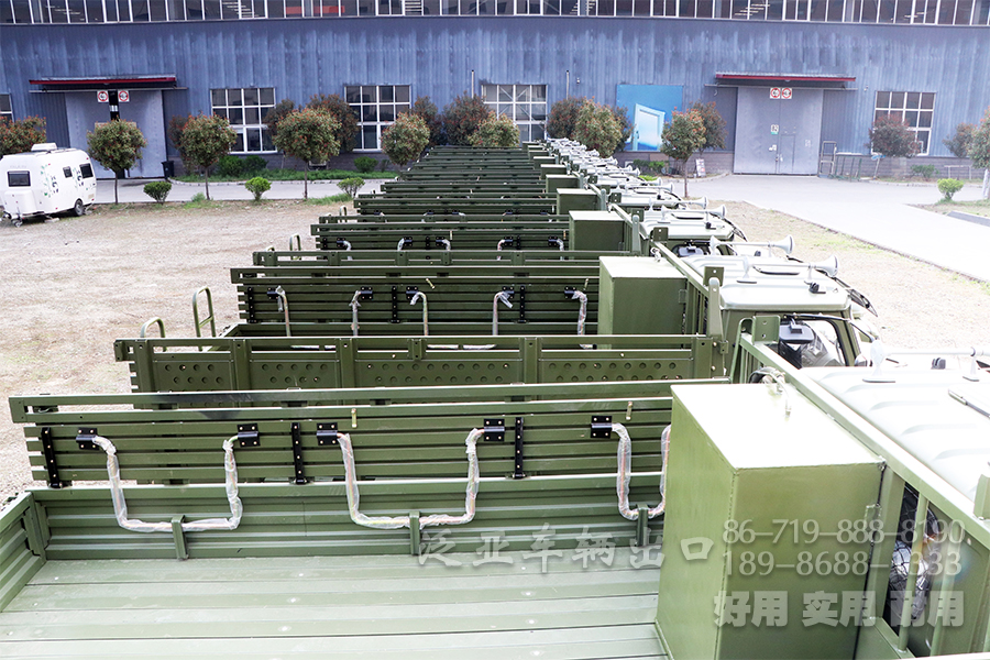 东风EQ2082、越野车、东风EQ240、湖北越野专用车官网,湖北越野专用车有限公司官网,越野卡车定制,东风四驱六驱,东风军车改装,越野运兵车,森林消防车,四驱六驱越野车底盘,越野客车,越野卡车,专用车改装,工厂直销专用车、轻型越野卡车底盘、六驱卡车