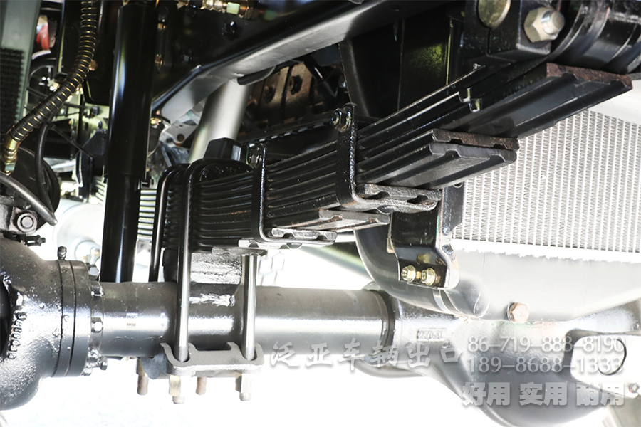 东风六驱,六驱越野卡车,平头卡车,柴油越野汽车,东风6*6卡车,东风6*6运兵车,东风运兵车,六驱运兵车,六驱民用车出口,卡车出口