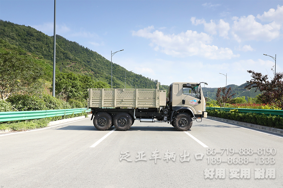 东风六驱,六驱越野卡车,平头卡车,柴油越野汽车,东风6*6卡车,东风6*6运兵车,东风运兵车,六驱运兵车,六驱民用车出口,卡车出口