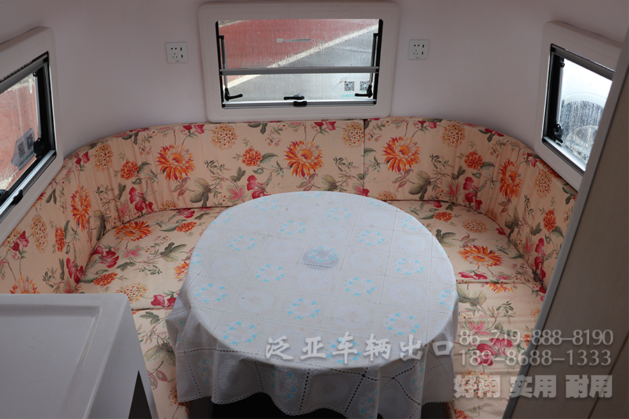 牵引车、拖挂房车、开来式拖挂房车、开来拖挂房车