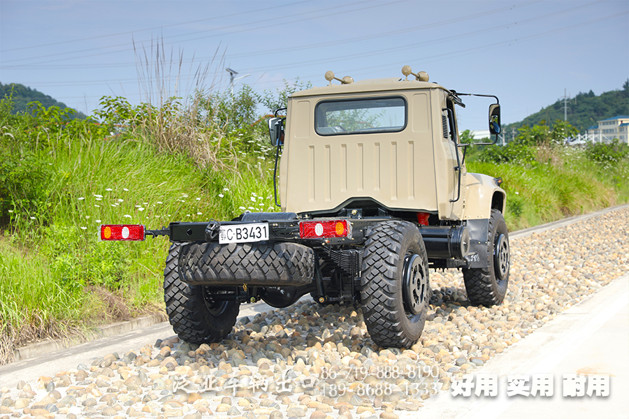 4x4长头底盘,东风240驾驶室,底盘定制,出口底盘,越野专用车底盘,前置绞盘