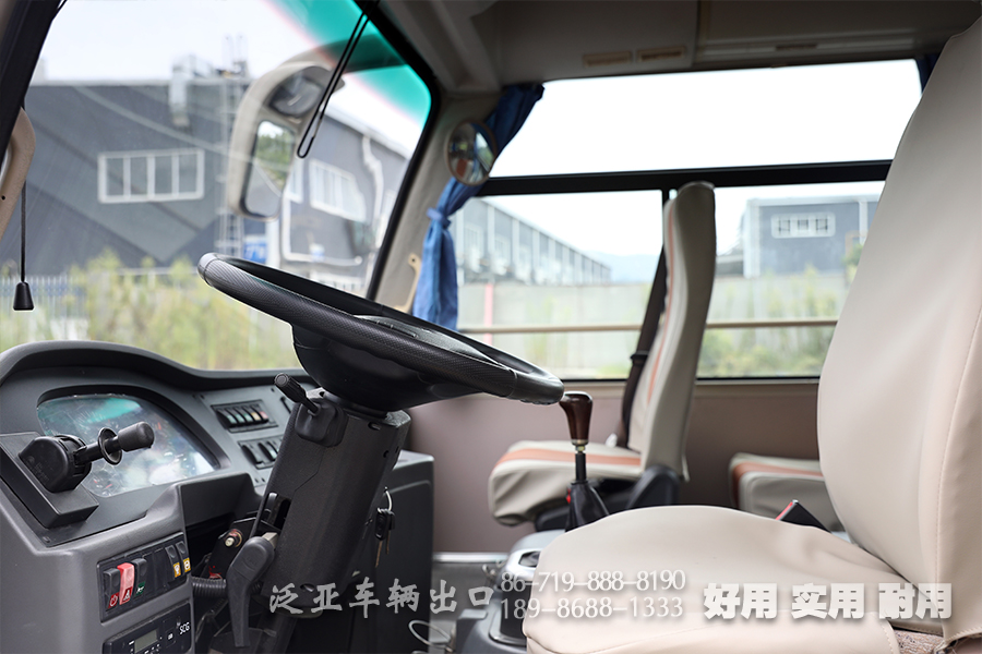 19座公交车,19座乡村巴士,农巴村巴,单桥中巴车,6米中型客车,出口型巴士