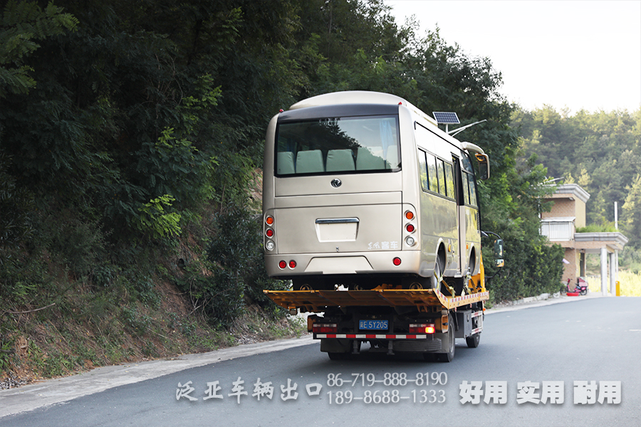 19座公交车,19座乡村巴士,农巴村巴,单桥中巴车,6米中型客车,出口型巴士