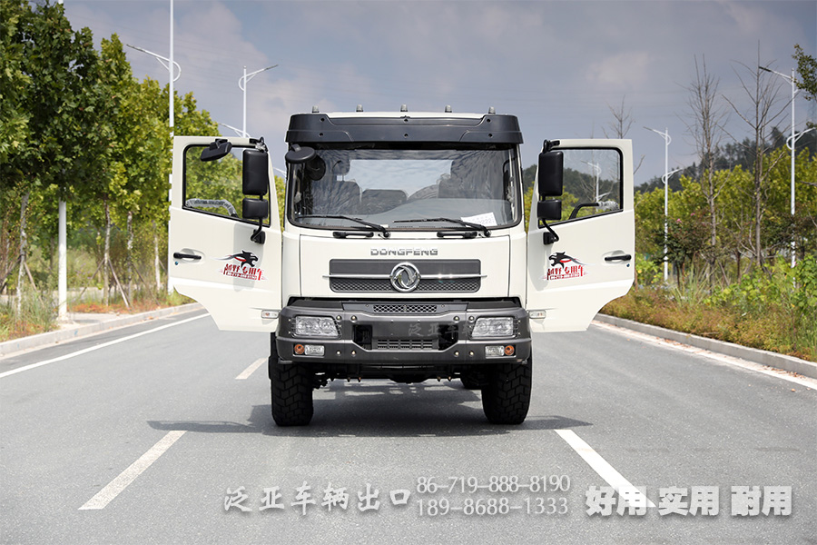 东风4×4,210马力底盘,东风专用车,越野专用底盘,双轴底盘,底盘改装厂家,单胎越野底盘,专用车底盘厂家,平头一排半底盘
