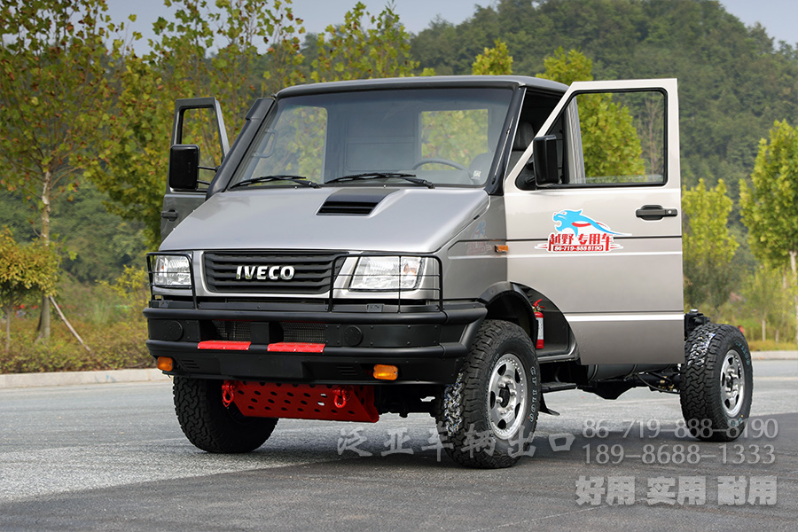 全驱越野底盘,轻型底盘,全驱底盘,长头底盘,底盘改装,短头卡车出口,依维柯4X4,长头房车底盘,全驱轻型房车