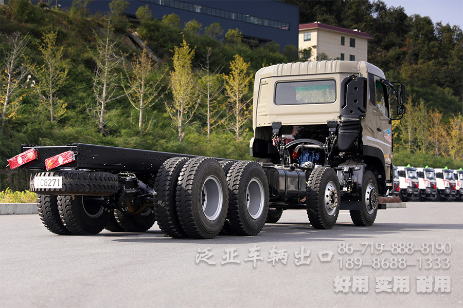 东风8X4,8X4平板,平板底盘,东风10米平板,东风10米底盘,30吨专用车底盘,30吨底盘,专用车底盘改装