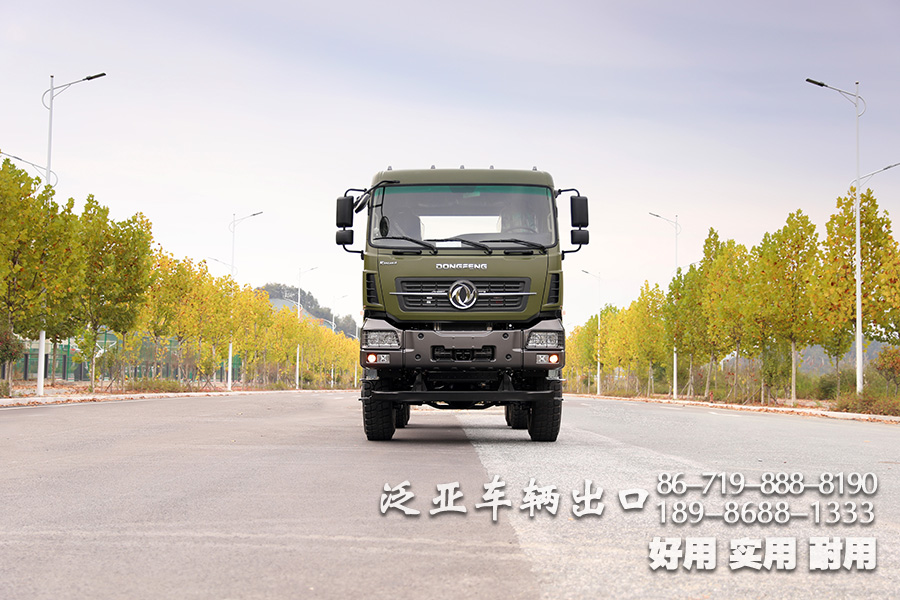 <strong>大马力大用途，东风六驱450马力平头卡车底盘</strong>