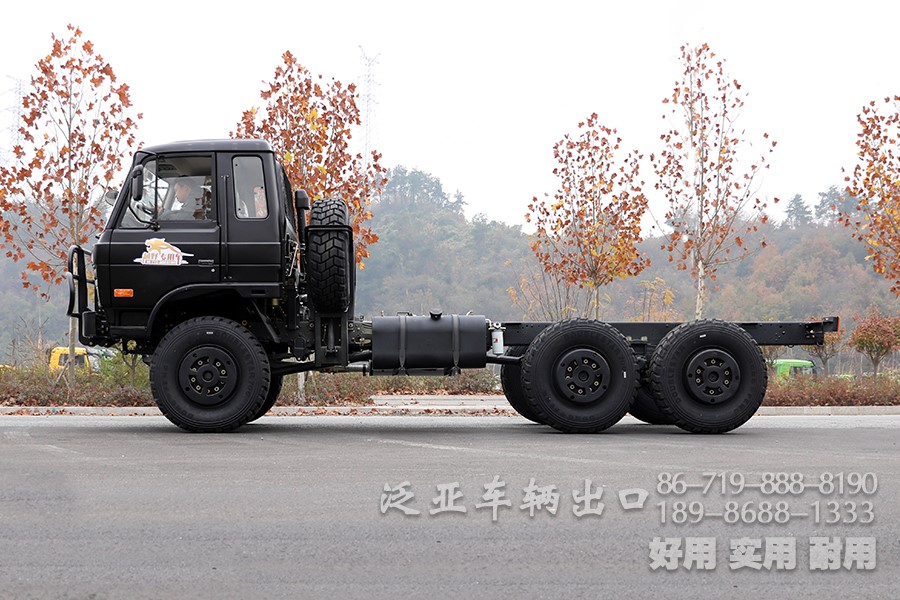 东风六驱一排半驾驶室,EQ2102N,越野底盘,专用车底盘,东风6*6,东风平头底盘,153双排驾驶室,军车底盘,153双排底盘