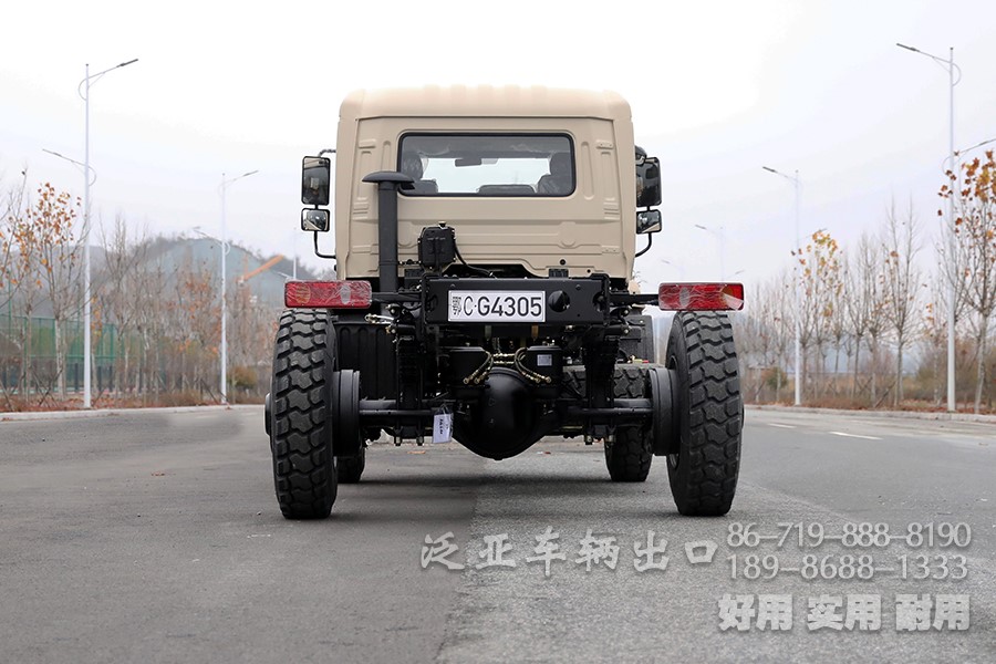东风4x4，东风四驱，东风大马力卡车，手动八档卡车，大马力底盘出口