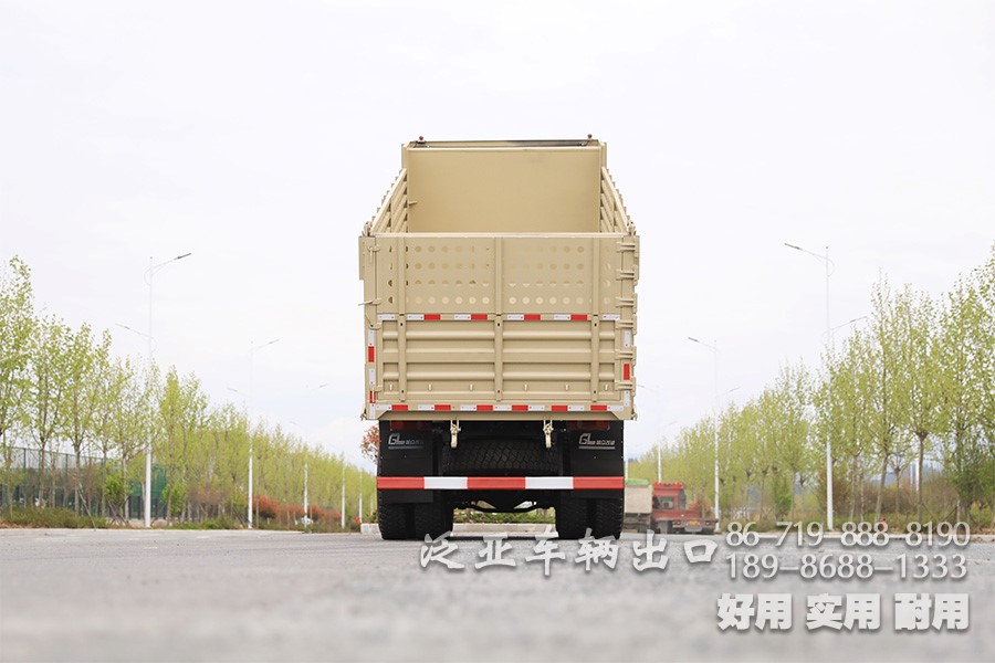 全驱自卸车,三桥自卸车,东风自卸车,东风六驱,后八轮自卸车,东风6×6,东风越野卡车,六驱自卸车,东风后八轮,后八轮卡车,全驱后八轮