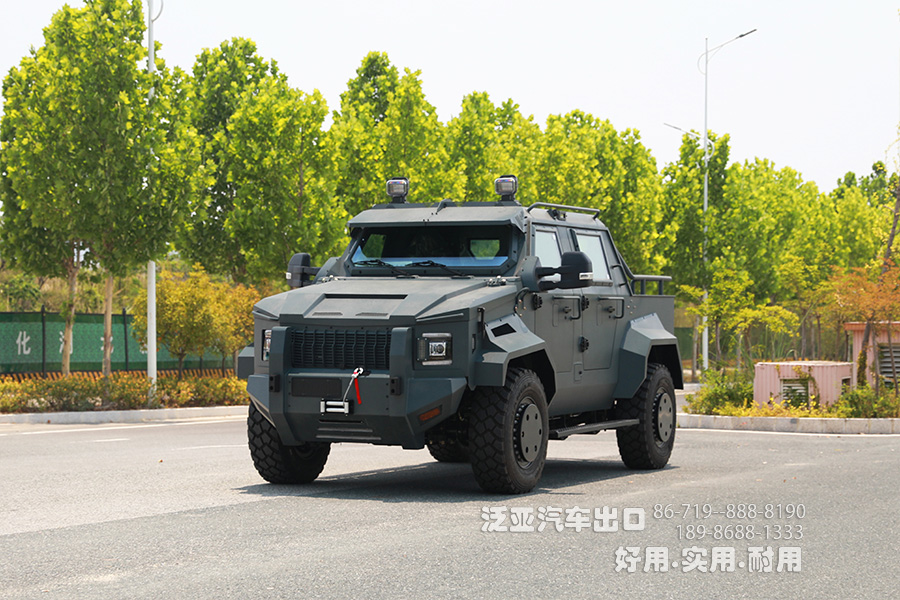 四驱小型装甲越野运输车_防护型多功能巡逻指挥车_进口艾利逊自动挡皮卡车